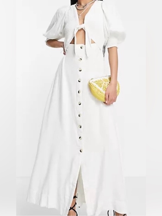 Free People Dresses & Skirts - Free People String Of Hearts White Maxi Dress Smocked Front Cut Out Medium